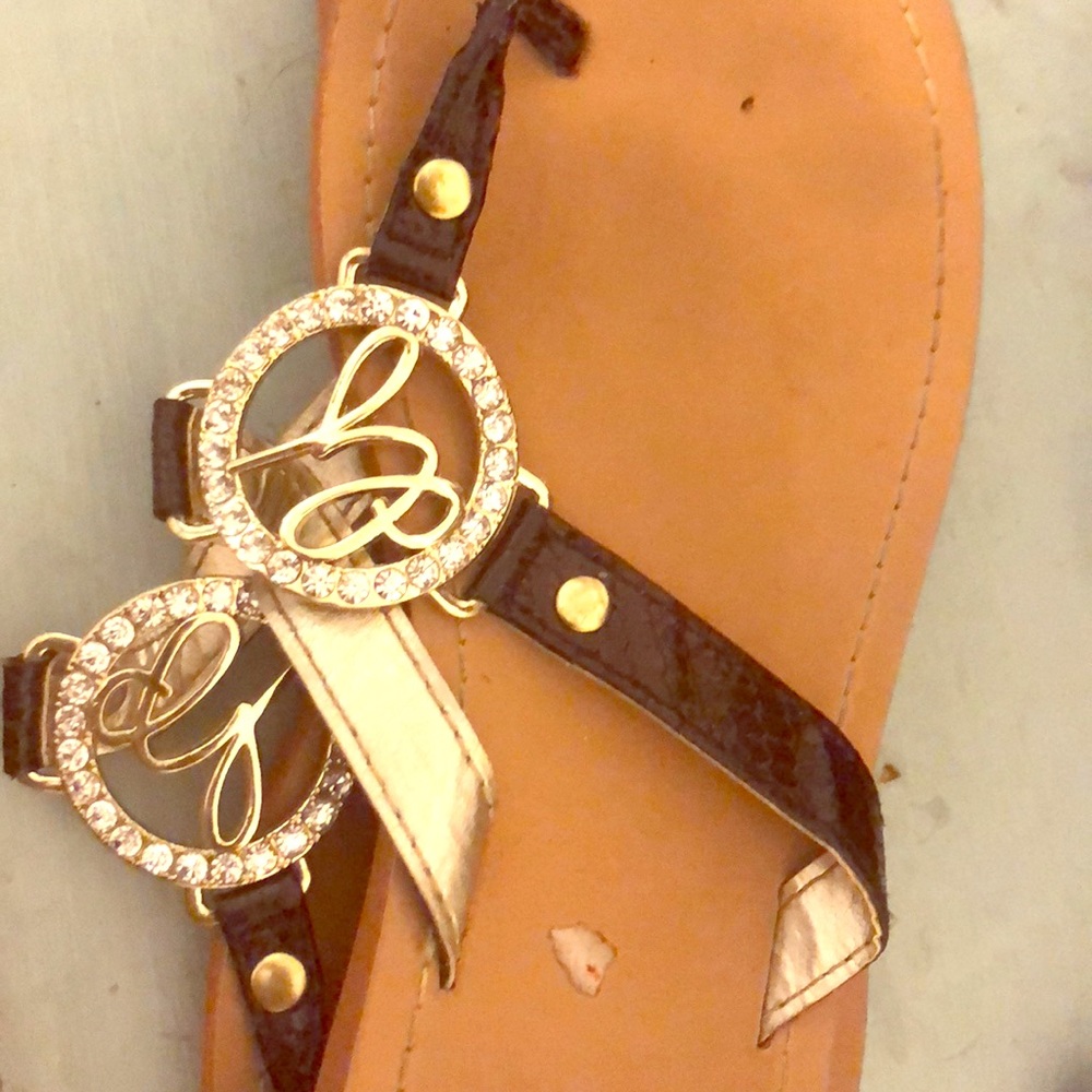 Guess flip flops used lots of life left